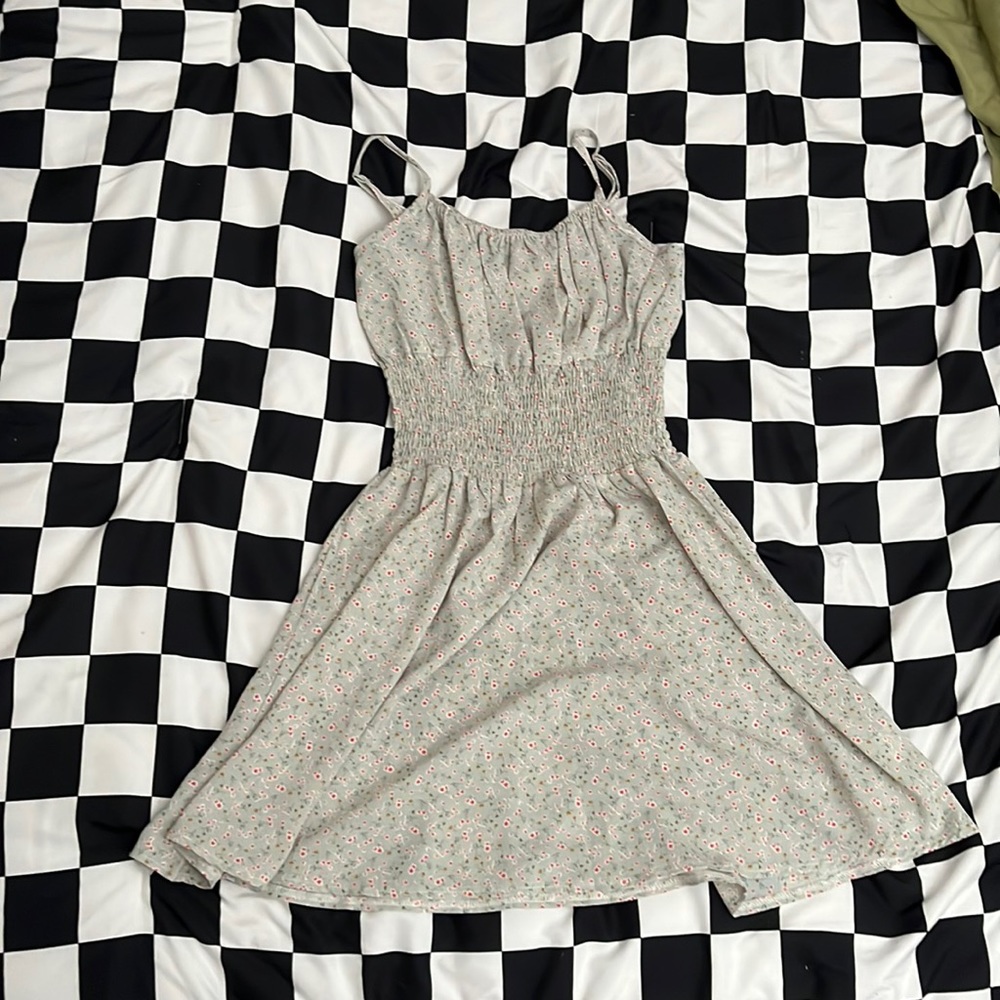 Super cute spring dress from SHEIN it’s a size Small